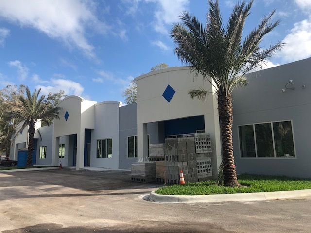 Palm River Commons: 6609 Causeway Blvd, Tampa, FL 33619